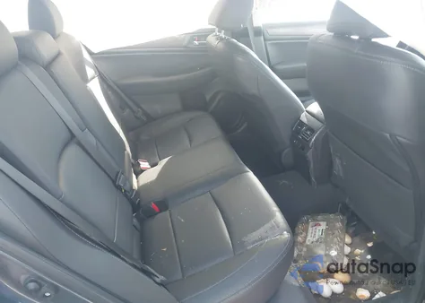 2016 Subaru Outback 2.5I Limited z USA, uszkodzony, nr VIN 4S4BSALC2G3251296